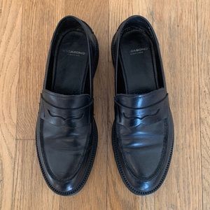 Vagabond black leather loafers size 38